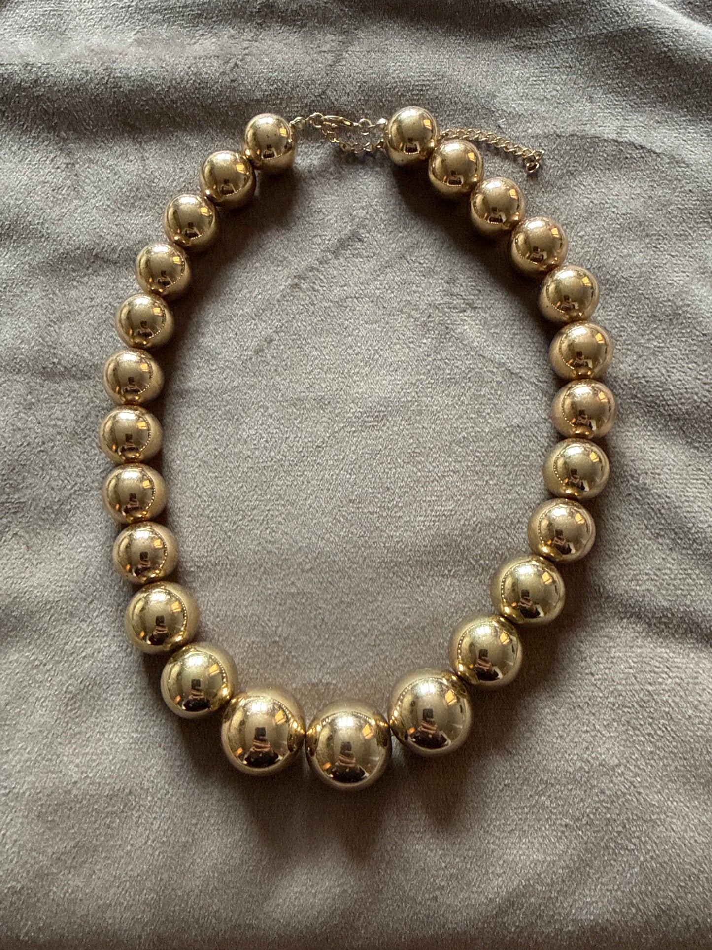 Oversized Bolletjes Ketting Goudkleurig – Chunky Statement Ketting