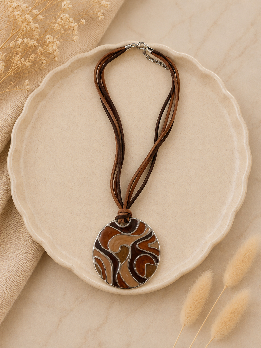 Ketting met Bruine Hanger 40-45cm | By Jule Sieraden