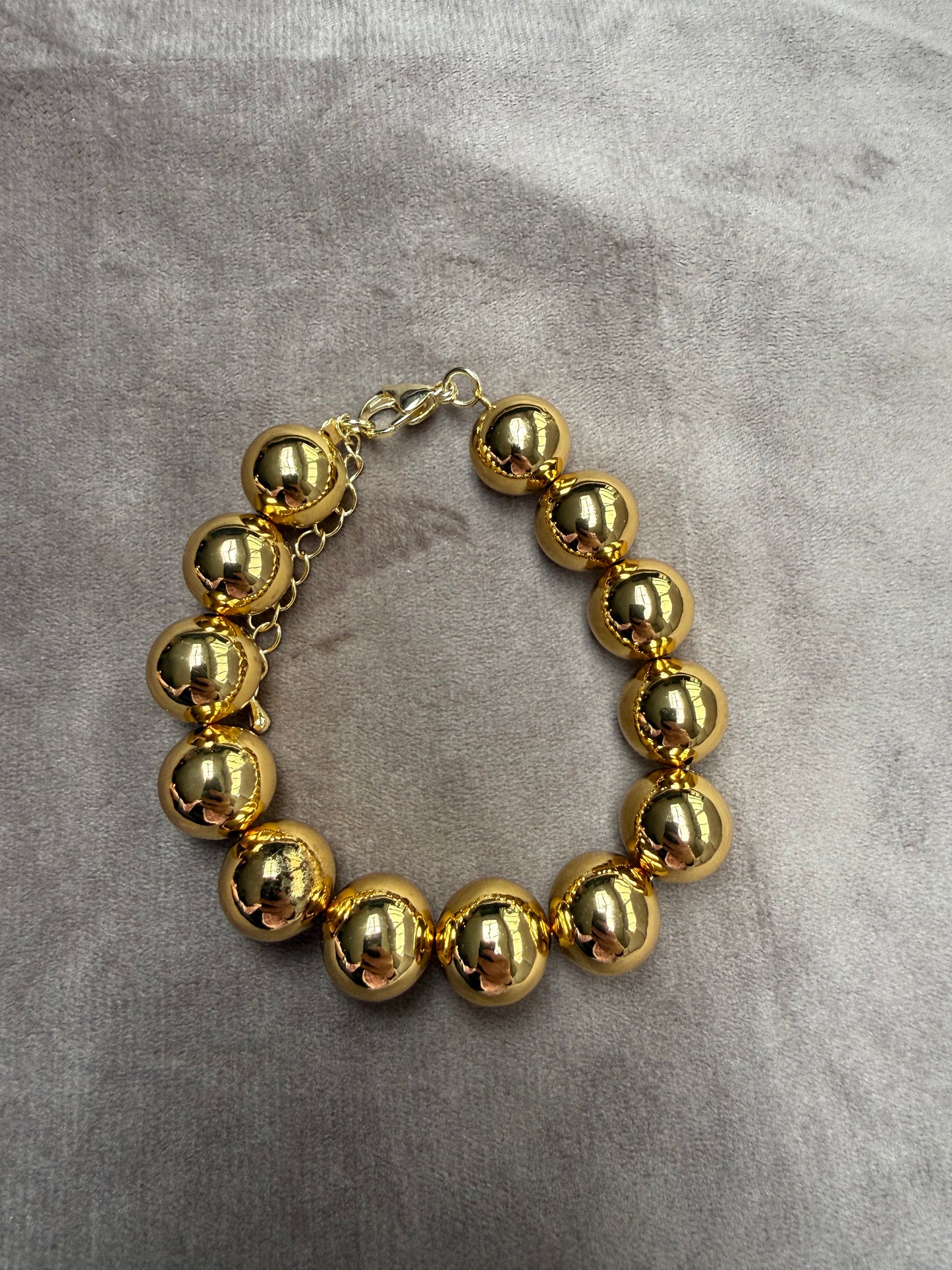 Goudkleurige Armband Grote Bolletjes 17-21 cm – Statement Armband Verstelbaar