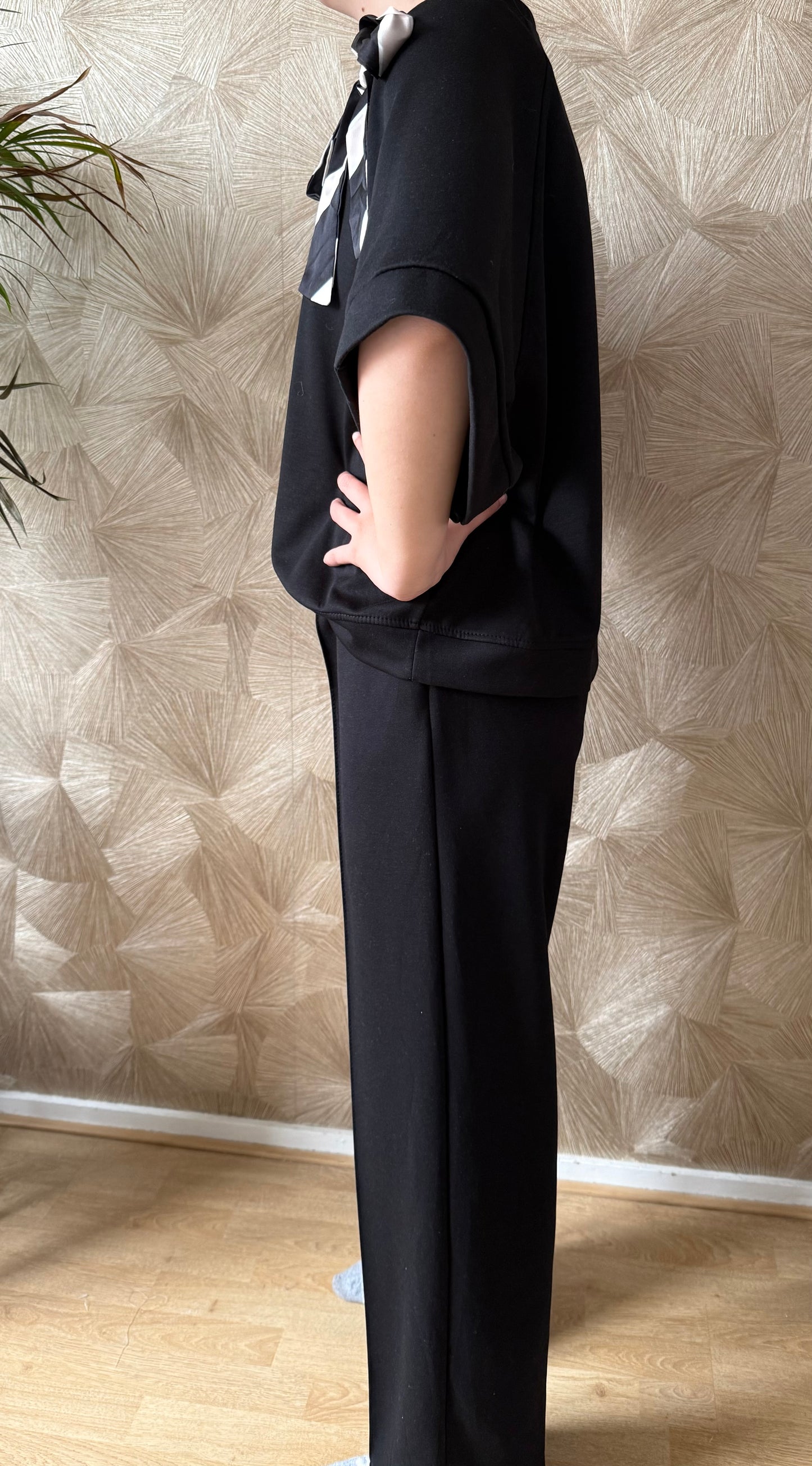 Zwarte 2-Delige Set Dames – Luxe Lounge Set met Strik One Size (36-42)