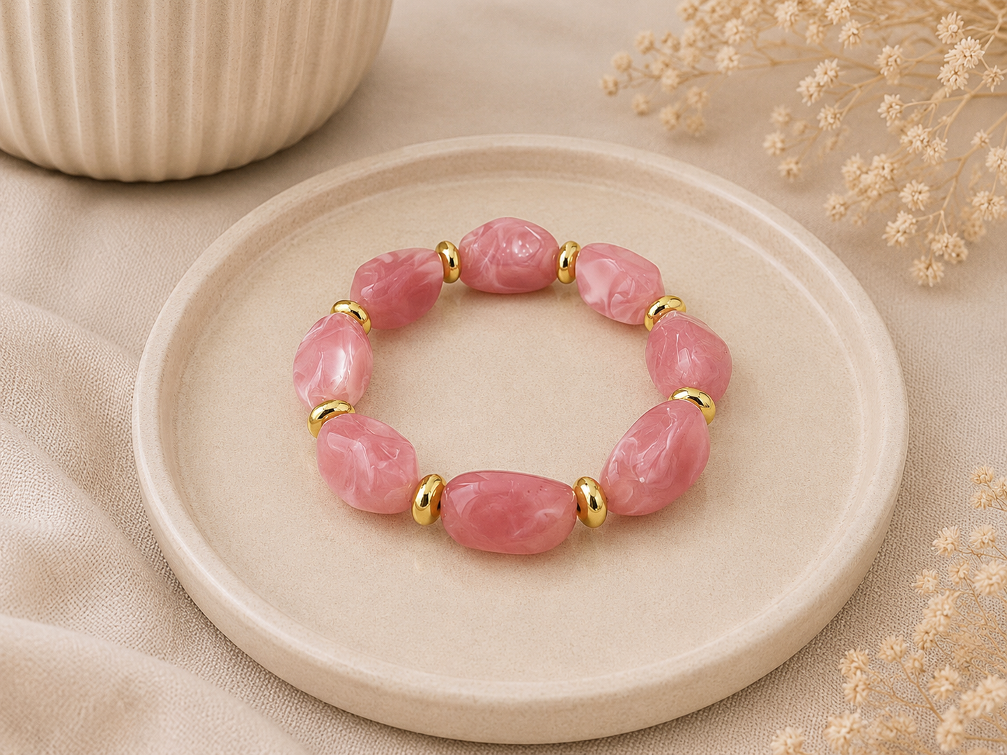 Roze Resin Elastische Armband | By Jule Sieraden