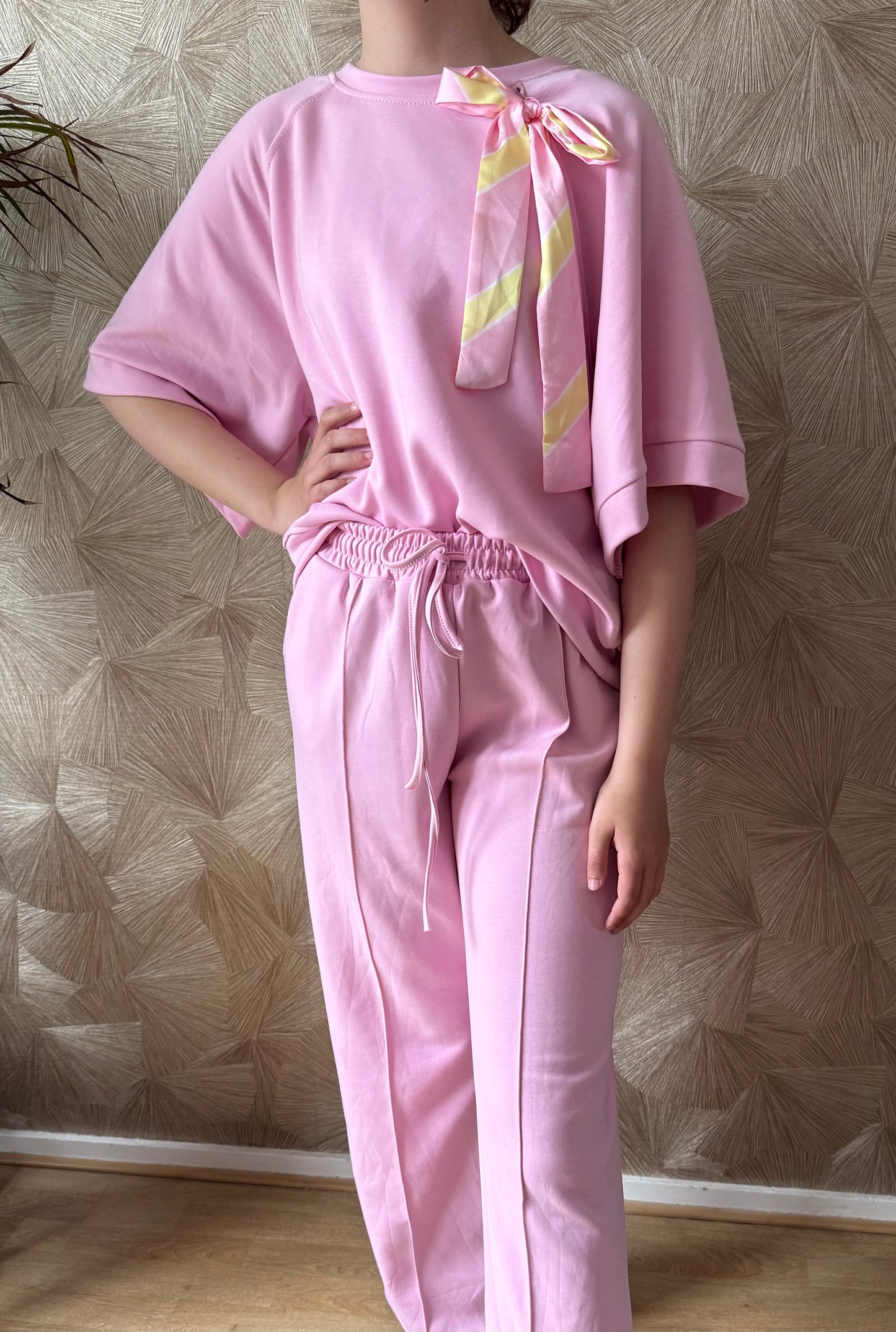 Roze 2-Delige Set Dames – Trendy Lounge Set met Strik One Size (36-42)