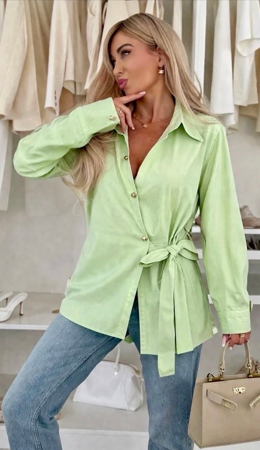 Belted wrap blouse groen dames maat 38-44 – trendy blouse met tailleband | By Jule Sieraden