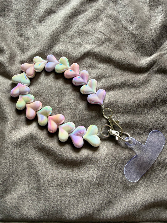 Telefoonketting Hartjes Pastel Parelmoer | By Jule Sieraden
