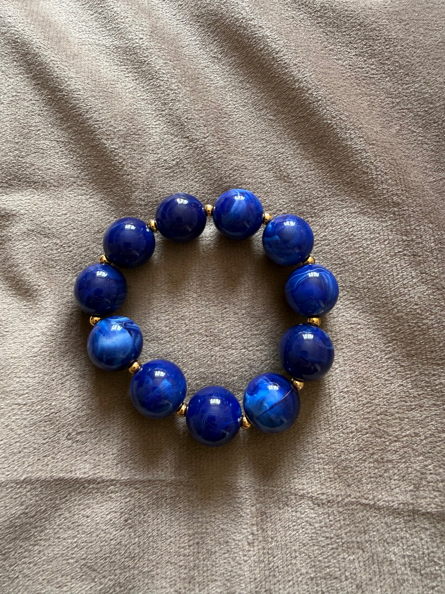 Blauwe Kralen Armband Groot Elastisch Stainless Steel | By Jule Sieraden
