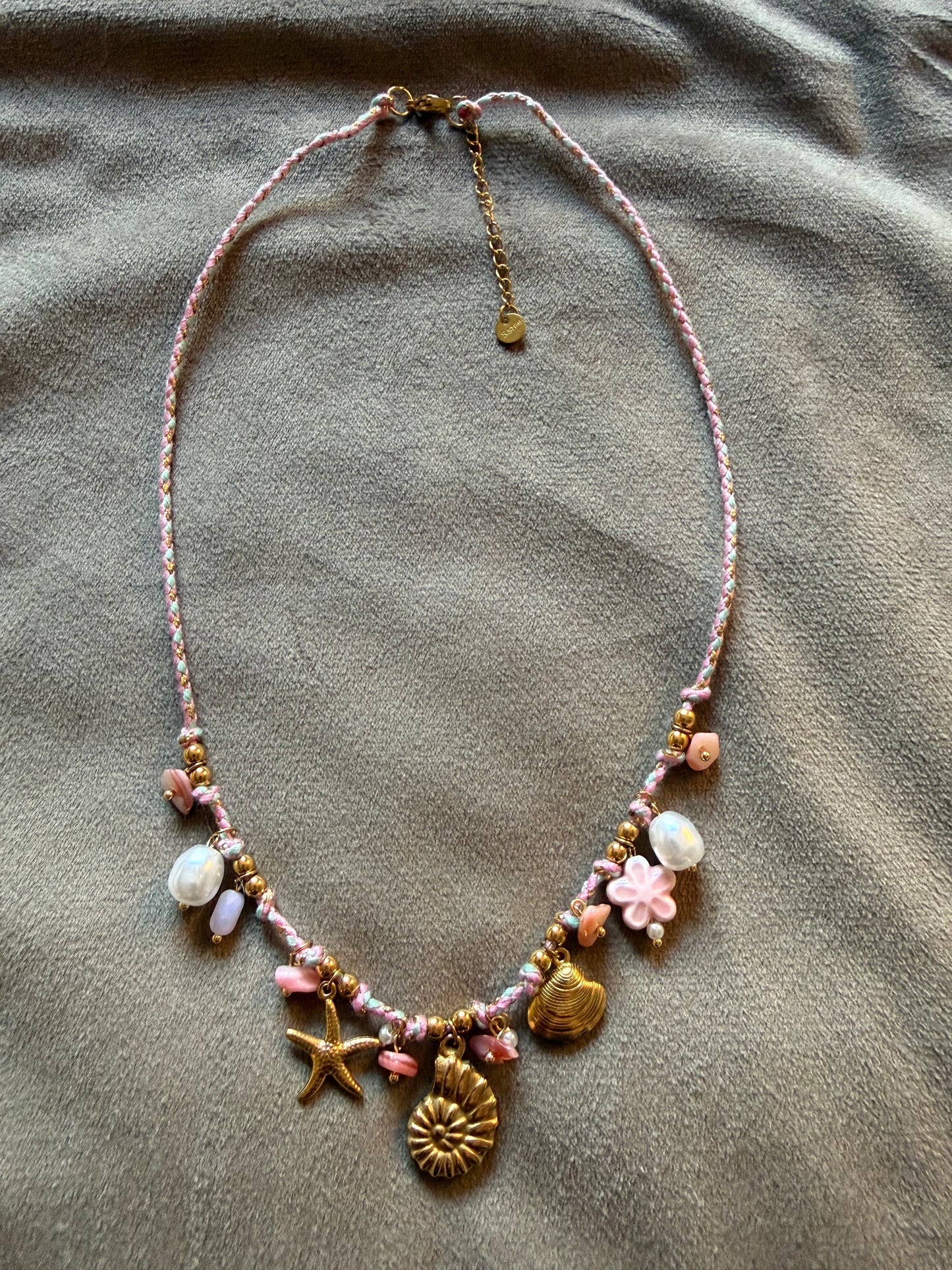 Stainless steel ketting schelp bedels roze met bloemen 40-45 cm – zomerse beach ketting dames