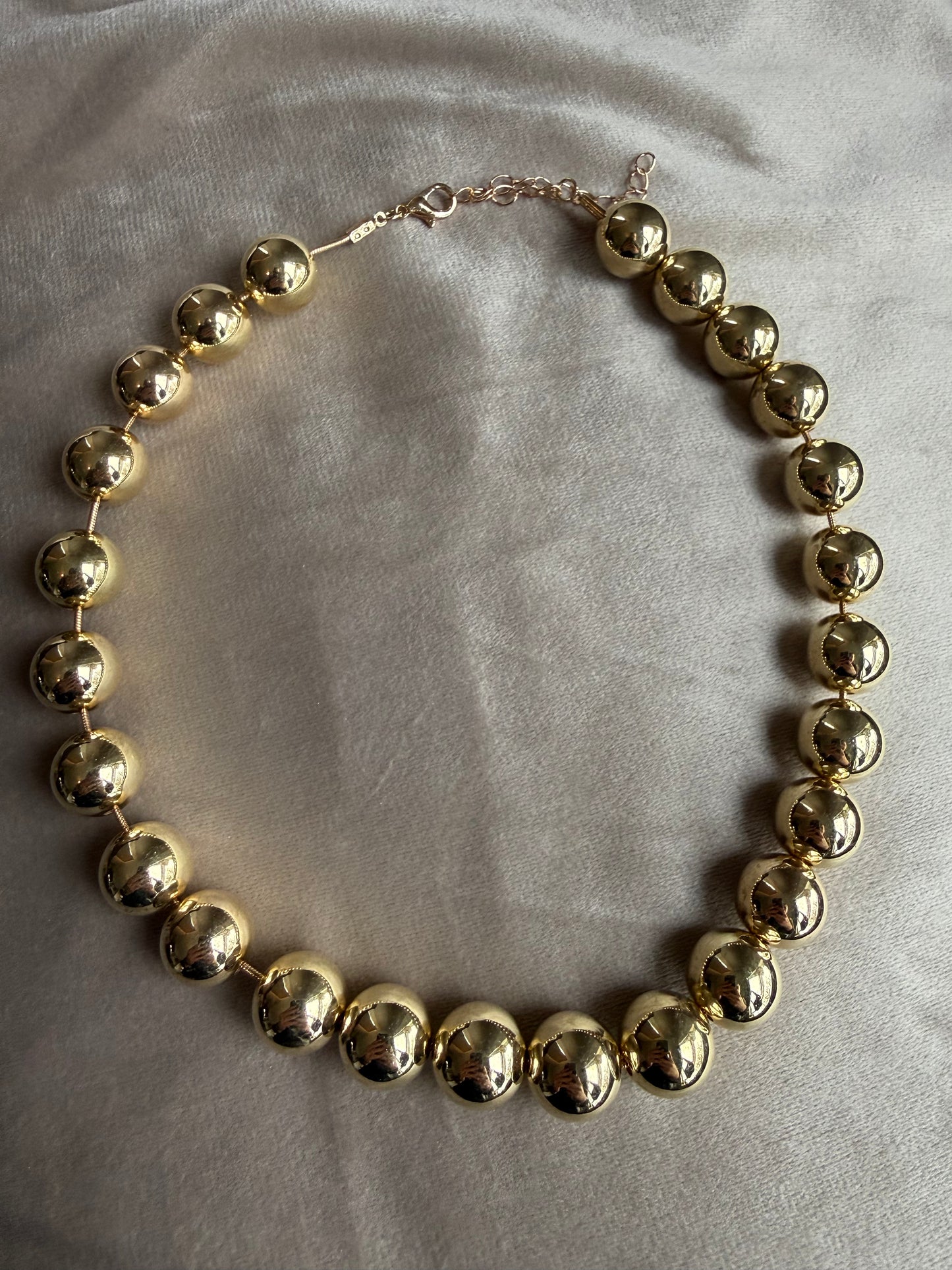 Statement Ketting Goudkleurig – Grote Kralen 40-45 cm | By Jule Sieraden