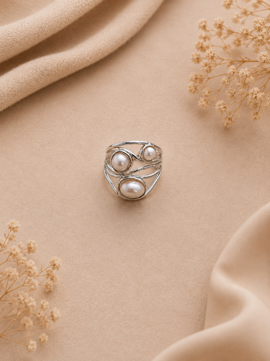 Stainless Steel Zilverkleurige Parel Ring Verstelbaar | By Jule Sieraden