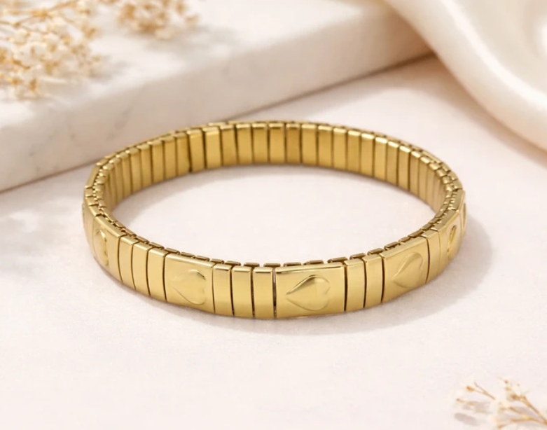 Stainless Steel Goudkleurige Hartjes Armband Elastisch