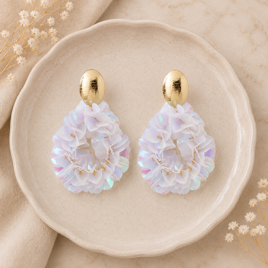 Witte Statement Oorbellen Glans 6,5x4cm | By Jule Sieraden