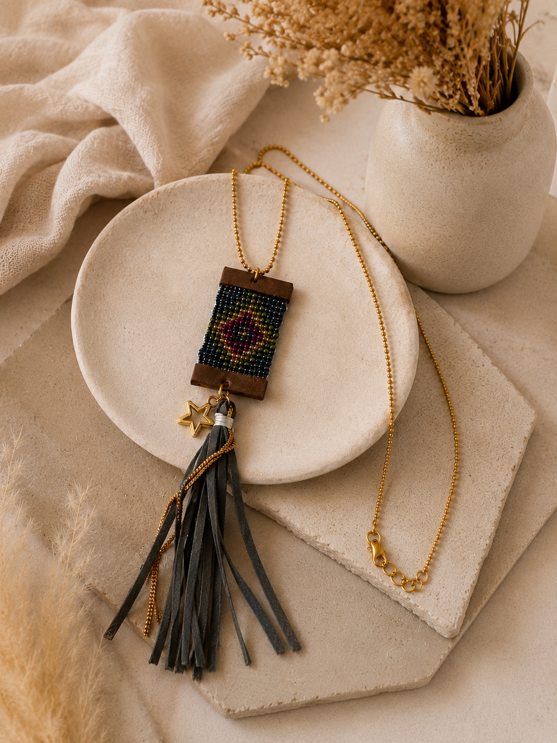 Lange Boho Ketting Met Kwastje & Kralen Hanger – Goudkleurig